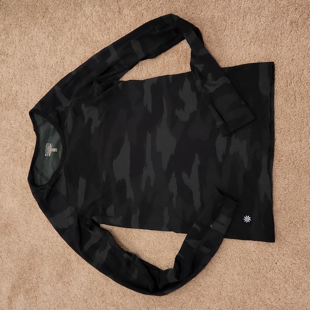 Athleta long sleeve top